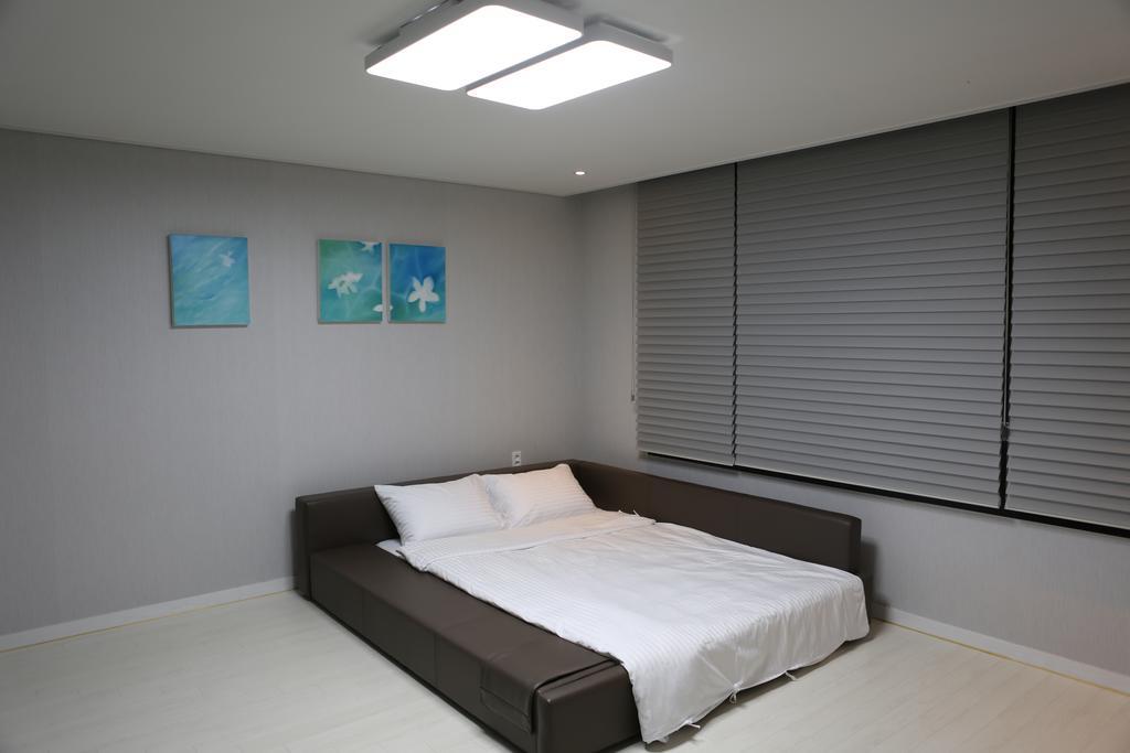 Plumeria Pension Jeju Eksteriør billede