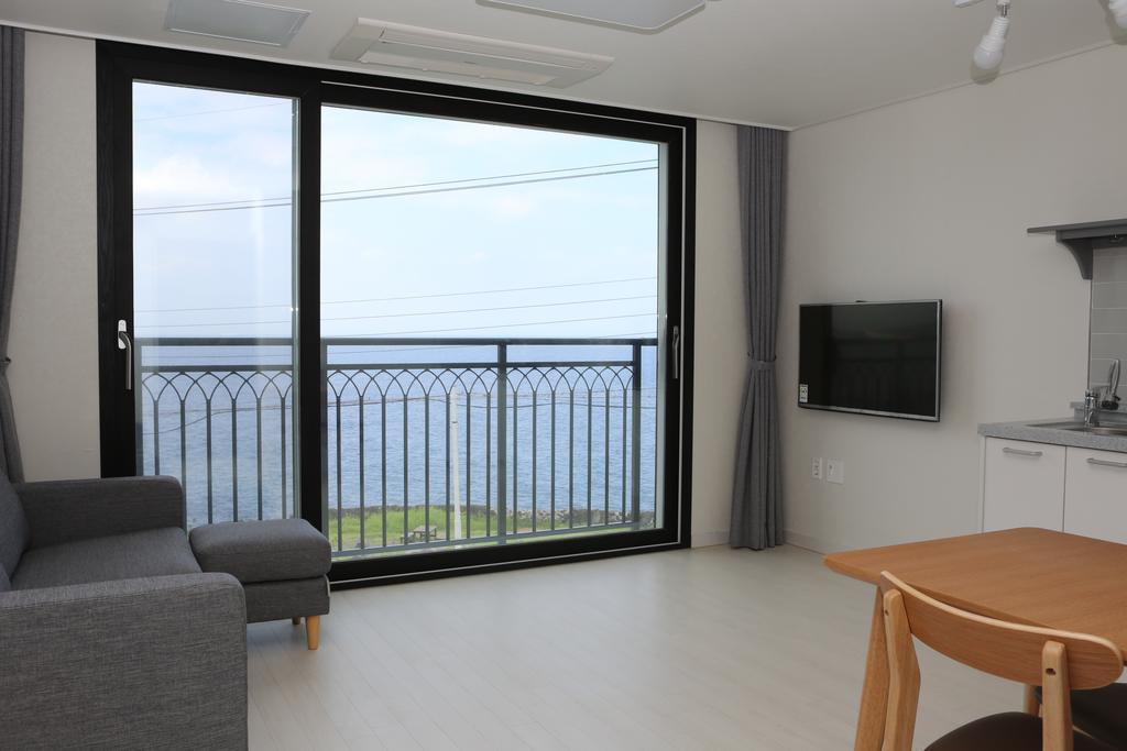 Plumeria Pension Jeju Eksteriør billede