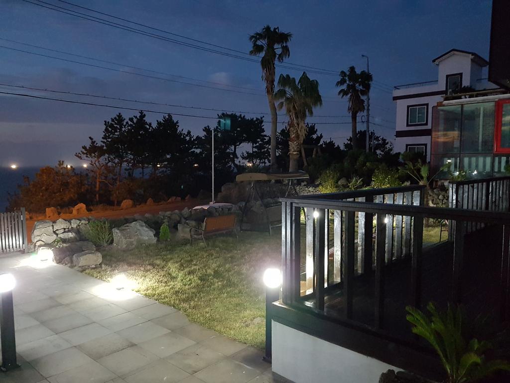 Plumeria Pension Jeju Eksteriør billede