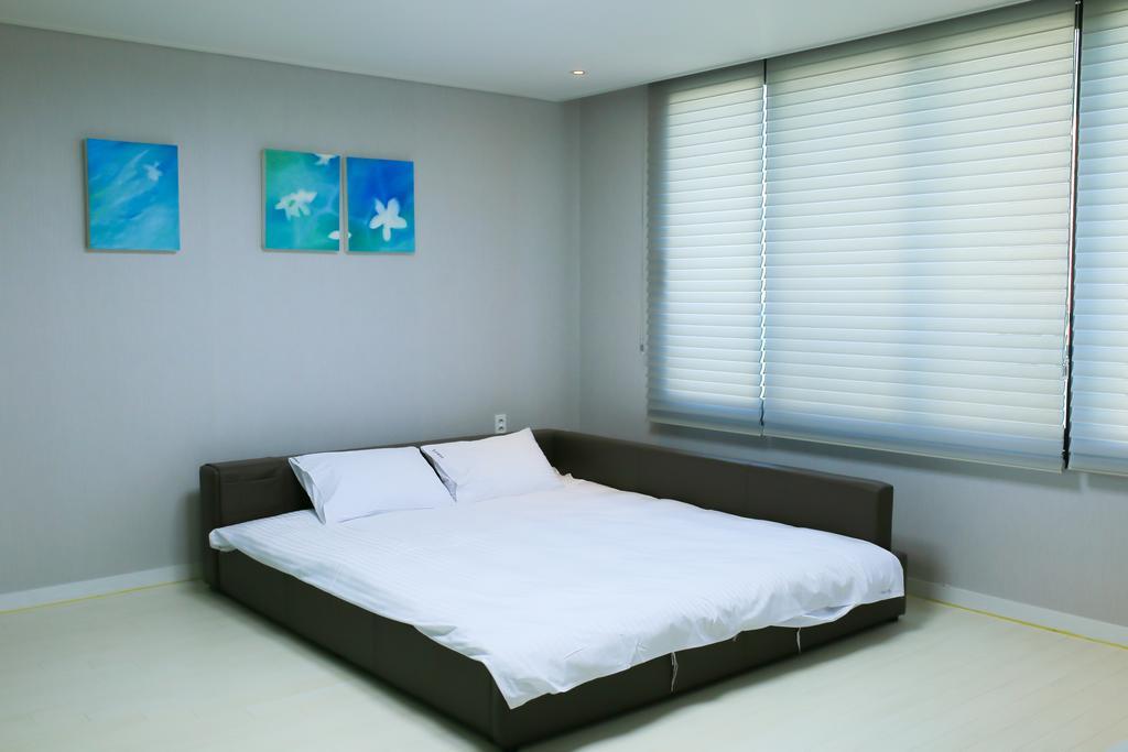 Plumeria Pension Jeju Eksteriør billede
